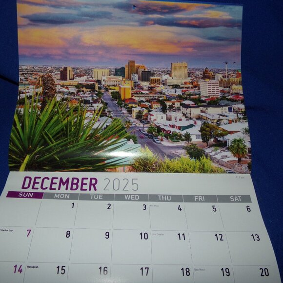 Olde Town Country Store "Scenes of Texas" Color Calendar w/Appt Stickers - 2025 - Picture 4 of 4
